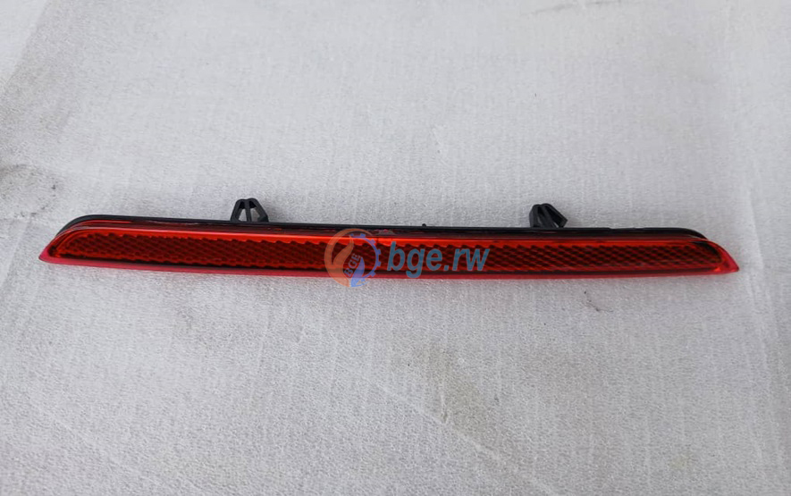 REAR REFLECTOR LH 6RF945105A